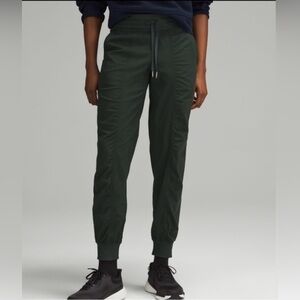 Lululemon mid rise dance studio jogger size 6 legacy green style W5ENMS like new